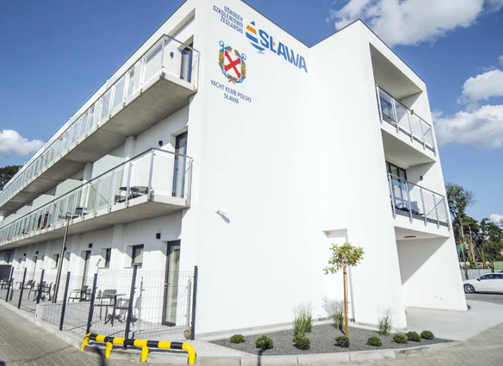 Sława – Moderne Installationen in einem Luxushotel